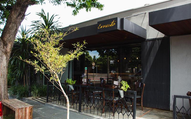 Ernesto Cafe Bar